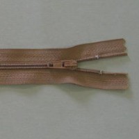 Light brown 56cm (22in) zip 