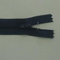 Dark blue 56cm (22in) zip