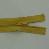 Gold 56cm (22in) zip